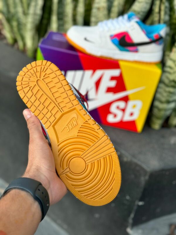 Tênis Nike SB Dunk Low Pro Feminino