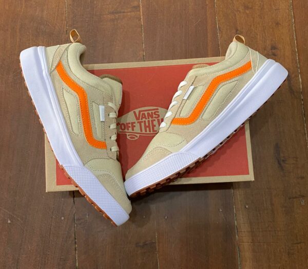 Tênis Vans Ultrarange Bege Laranja