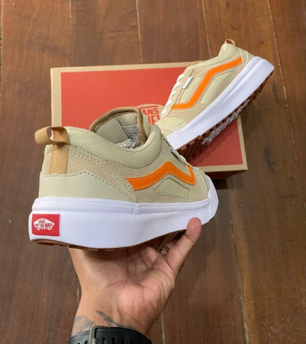 Tênis Vans Ultrarange Bege Laranja