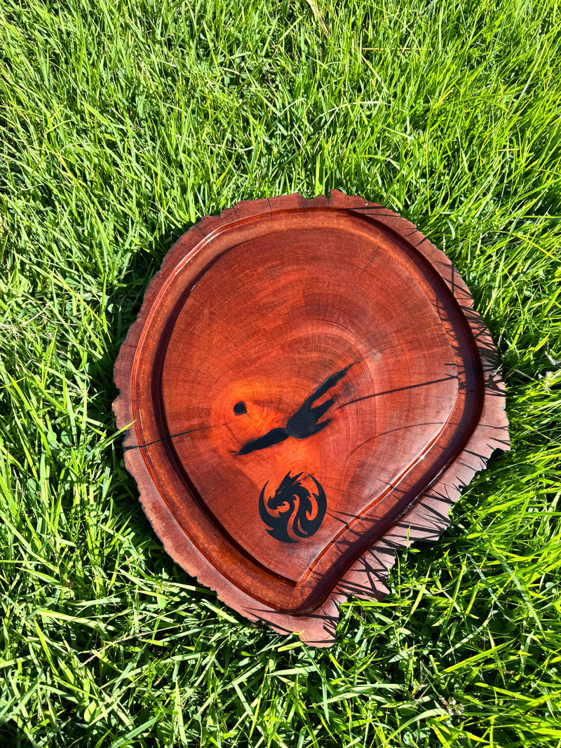 Tábua de corte em peroba rosa. Canaleta resinada