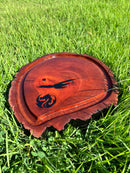 Tábua de corte em peroba rosa. Canaleta resinada